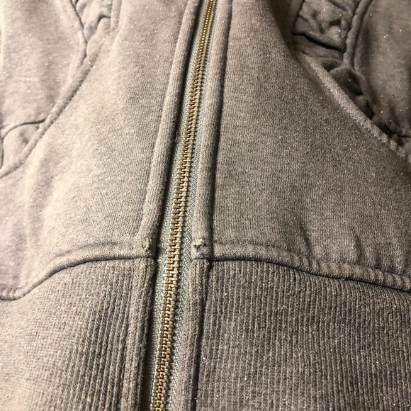 Lululemon Scuba Hoodie | Size 6 - Picture 7 of 12